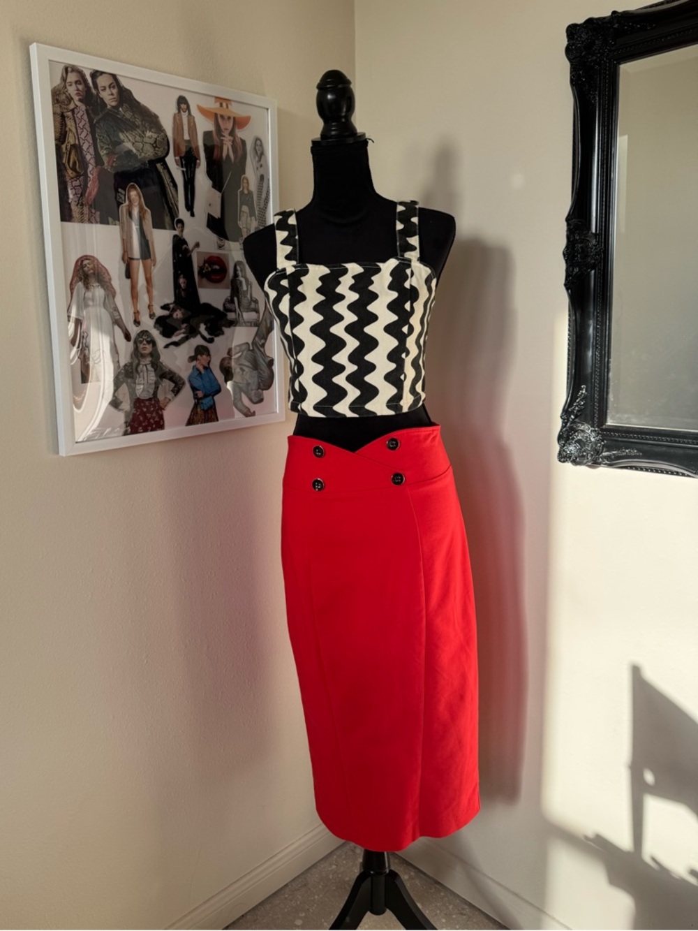Cider Black and White Zigzag Crop Top